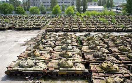 Из Харькова эвакуируют военные заводы