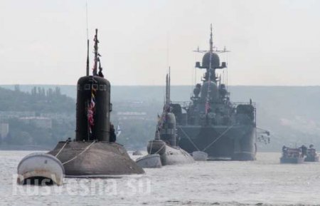 Севастополь впервые отмечает день ВМФ в составе России (фото)