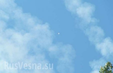 Ложь Киева: в АТО опровергли наличие парашютов в небе над Харцызском, самолет ушел от ракет «Бука», не наводящихся на тепло, с помощью тепловых ловушек (фото/видео)