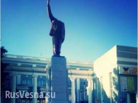 Кернес обещает восстановить памятники Ленину и просит их больше не трогать