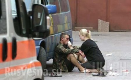 Задержан мужчина, бросивший гранату на Европейской площади Киева, — МВД