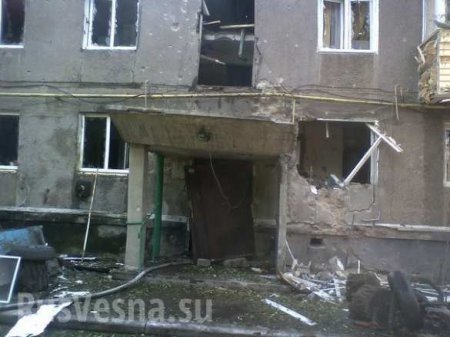 Фотолента последствий боев и обстрелов в Шахтерске
