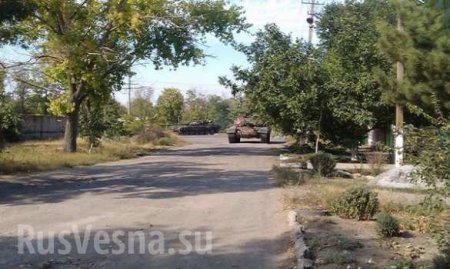 Молния: Новоазовск занят армией ДНР. Танки вошли в город (добавлено видео, фото)