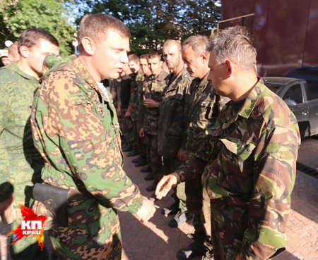 Украинские военные массово сдаются армии Новороссии (видео)