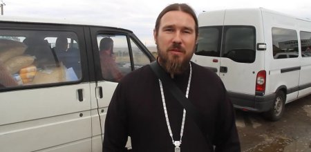 Священник - "Луганск и Новороссия освобождается от хунты"