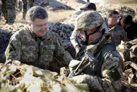 Порошенко предложил Генштабу разместить в Северодонецке и Лисичанске две военные бригады
