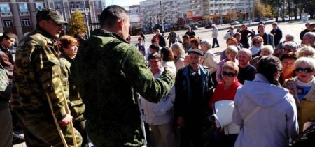 В Донецке прошел народный сход против правительства Захарченко