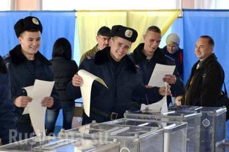 В оккупированных городах Новороссии голосуют солдаты ВСУ и нацгвардия (фото)