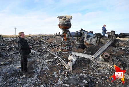 Украинская артиллерия бьет по месту крушения «Боинга», чтобы не дать работать голландскии экспертам (фото/видео)
