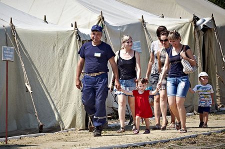 Временное размещение беженцев от украинских "борцов за единство страны"