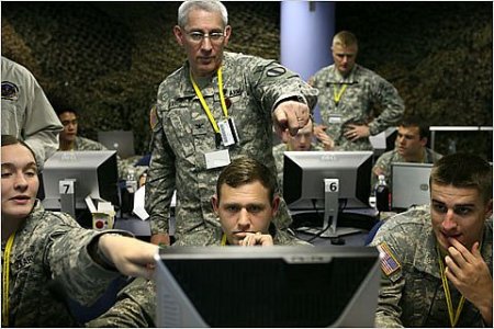 НАТО у границ России проводит крупнейшие киберманевры