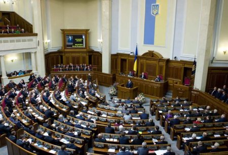 Вопрос о выходе Украины из СНГ будет рассмотрен в Раде в понедельник