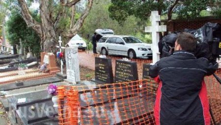 В честь приезда Порошенко в Австралии осквернили десятки русских могил (фото, видео)