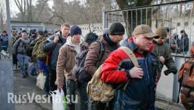 Порошенко пытается удержать бегущих от мобилизации украинцев