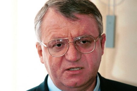 Суд не будет возвращать сербского политика Воислава Шешеля под арест