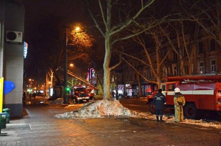 В самом центре Одессы вспыхнул пожар