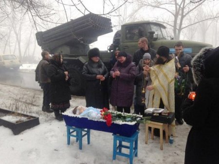 Состоялись похороны ребенка, убитого украинскими карателями