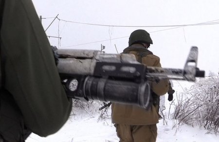 Ополченцы ДНР зачищают Углегорск от силовиков