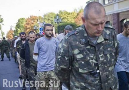 Глава ДНР Александр Захарченко передал попавшего в плен к ополченцам «киборга» его родителям (ВИДЕО)