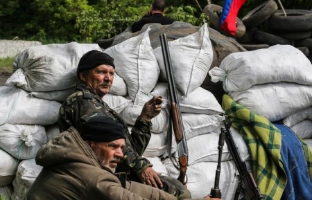 Под Мариуполем 11 пленных бойцов ВСУ вступили в ряды армии ДНР
