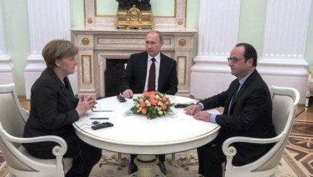 Переговоры Путина, Меркель и Олланда продолжаются уже более двух часов