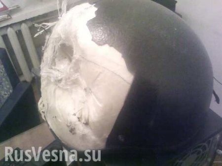 «Деньги на крови» — скандал в ВСУ: бойцам закупили шлемы из пластика, дермантина и мешковины (ФОТО)