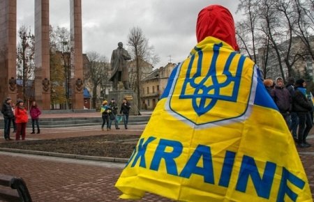 Украинская общественность погружена в безудержный эпос