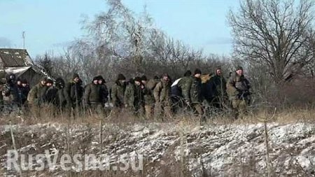 Одна тысяча украинских военных покинула Дебальцево, сдав оружие