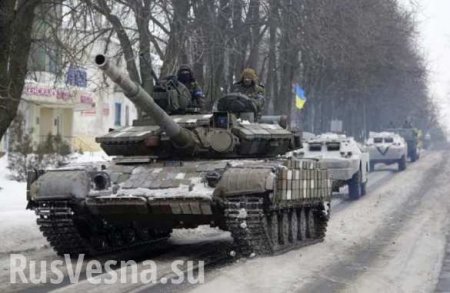 Украинские танки накапливаются под Волновахой и занимают боевые позиции