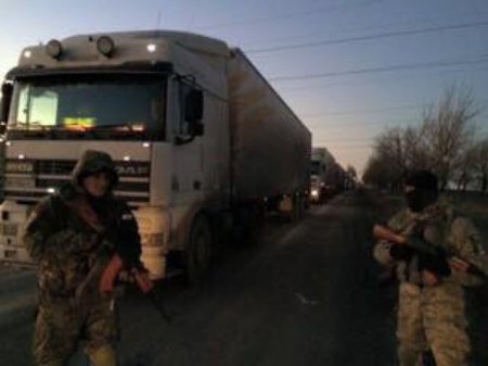 Батальон боевиков "Киев-1" задержал колонну фур с гуманитарным грузом