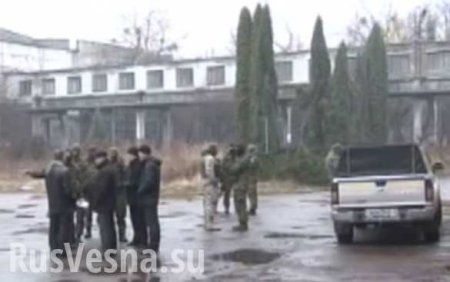 Карательный батальон Коломойского захватил тракторный завод в Ровно (ВИДЕО)