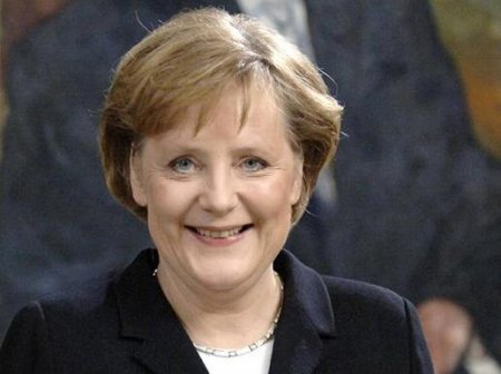Канцлер Ангела Меркель пригласила коллег по «нормандской четвёрке» на переговоры по Донбассу