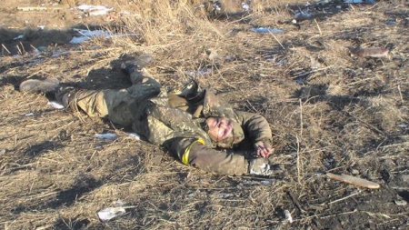 Поверженные "подснежники": Последствия "украинского похода на Донбасс" (Фото +21)