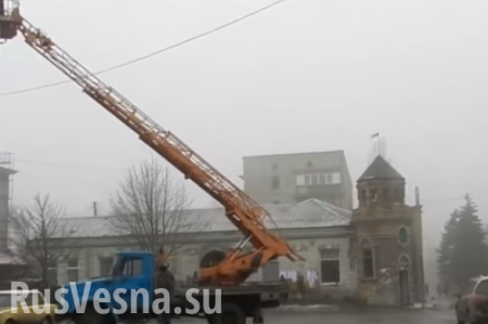 Восстановление Дебальцево после разрушения украинскими карателями (ВИДЕО)