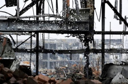 Не прекращаются обстрелы Донецкого аэропорта и извлечение тел «киборгов»  (+18)