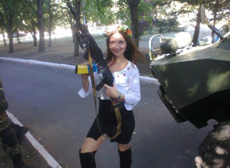 Портреты героев «диванных войск» Украины (ФОТО, СТРОГО 18+)