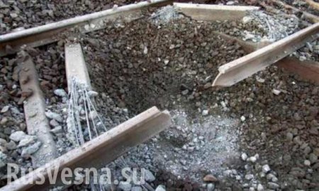 На железной дороге под Харьковом произошел взрыв
