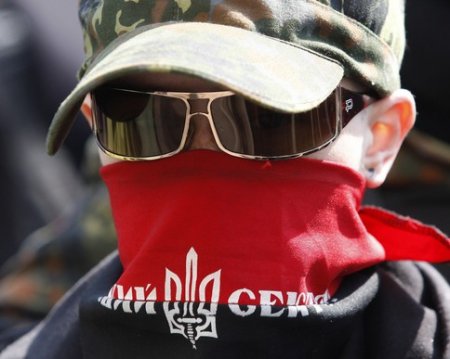 Харьков будут патрулировать вооруженные боевики "Правого сектора"