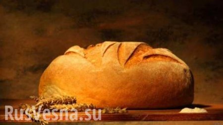 На Дебальцевском хлебокомбинате из полутора тысяч буханок хлеба около тысячи людям раздают бесплатно