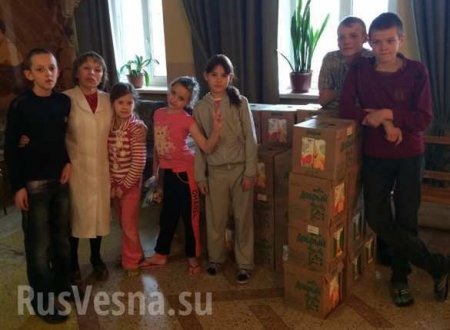 Симферопольская епархия РПЦ помогает детям Донбасса (ФОТО)