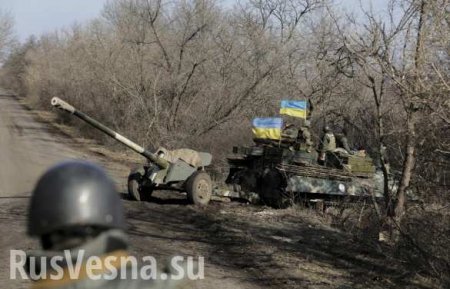 Украинские каратели продолжают обстрел Спартака несмотря на приезд представителей Киева в СЦКК