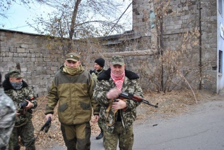Утренняя сводка от "Варяга": "Всю ночь не прекращались обстрелы мирных городов ДНР