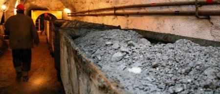 Руководство горловской шахты опровергло сообщения о ее разборе на металлолом