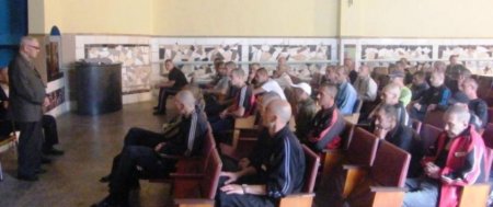 В Донецкой исправительной колонии состоялась встреча ветеранов ВОВ с осужденными