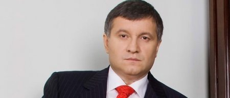 «Правый сектор» требует отставки Арсена Авакова