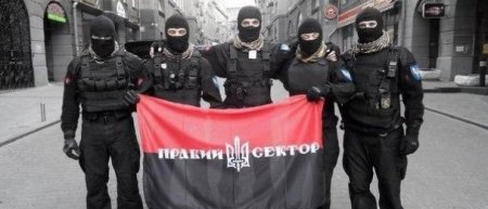 В Мукачево "Правый сектор" оказывается боролся с сепаратизмом