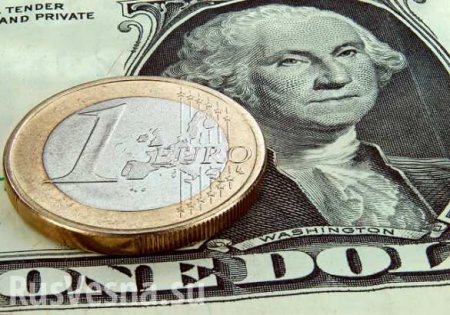 Курс доллара преодолел отметку 66 рублей. Евро — 73 рубля