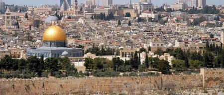 На Храмовой горе возобновились столкновения между палестинцами и израильтянами