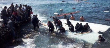ВМС Италии подняли 118 тел мигрантов, погибших при крушении судна