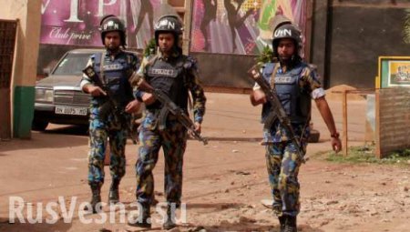 В отеле в Мали террористы захватили 170 заложников